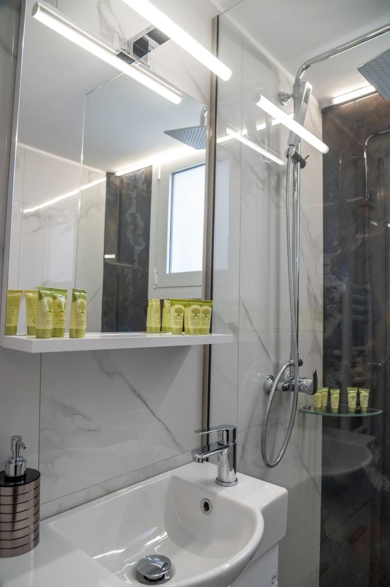 אתונה Central Apartment Near To Acropolis Area מראה חיצוני תמונה