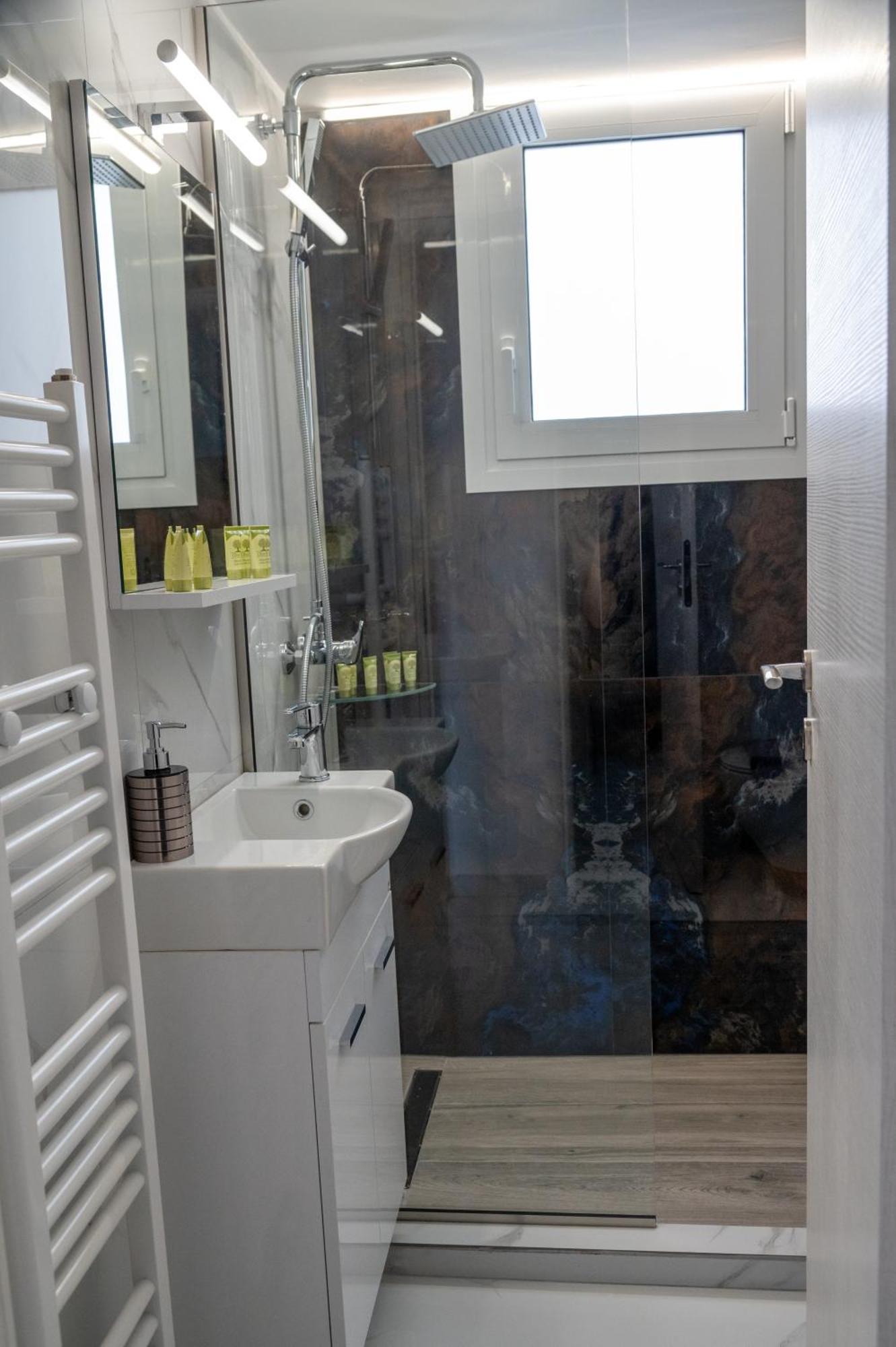 אתונה Central Apartment Near To Acropolis Area מראה חיצוני תמונה